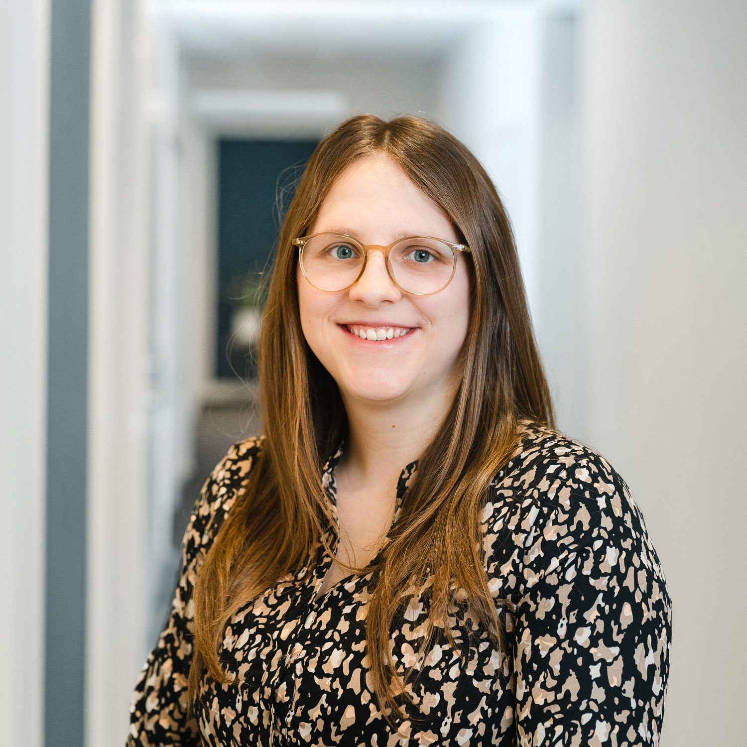 Mitarbeiterin der Kanzlei Lotz und Partner